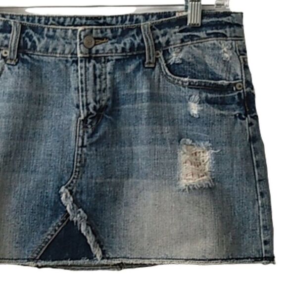 Kali Denim Distressed Mini Skirt Size 11 NEW - Picture 2 of 8